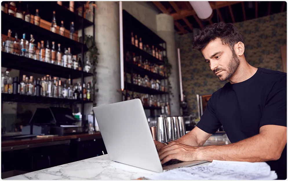 10 advantages of starting an online alcohol delivery business