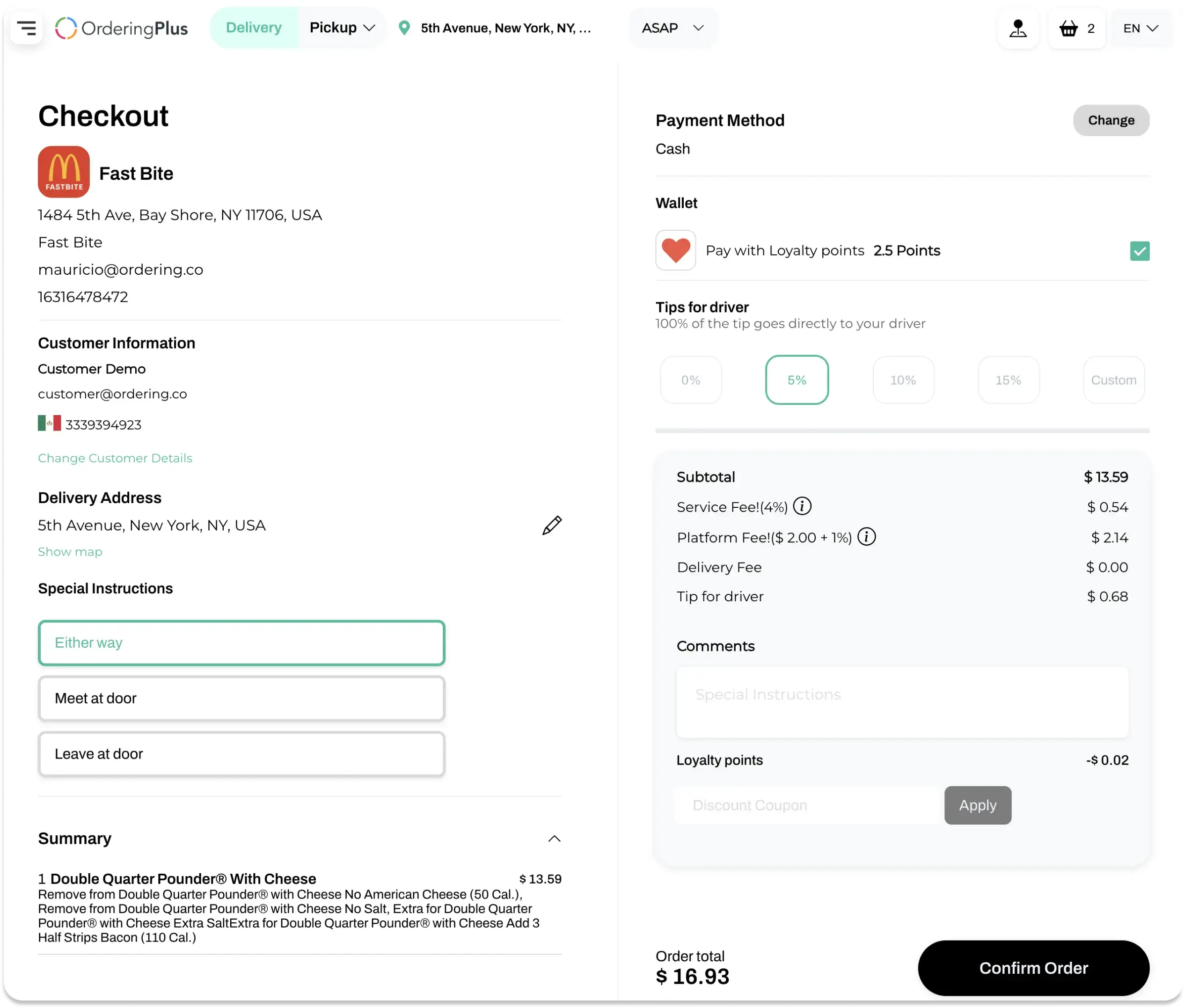 Checkout with payment methods, loyalty points, and order total